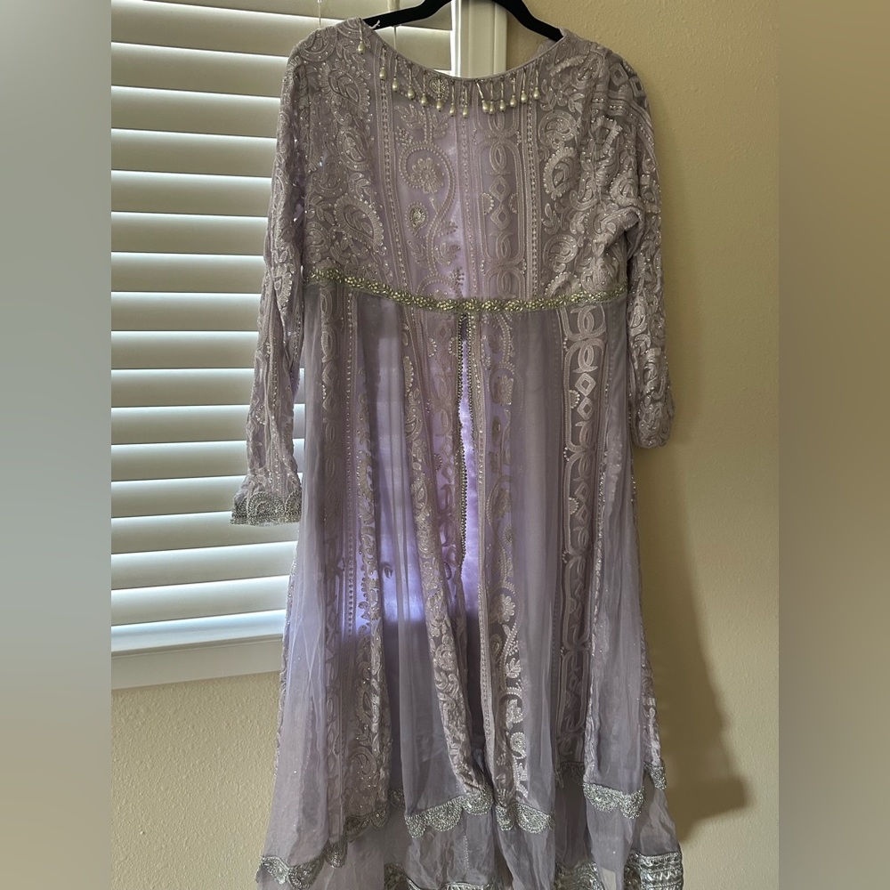 Lilac chicken Kari outfit